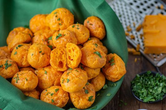 Brazilian-Style Cheese Buns (Pão de Queijo)