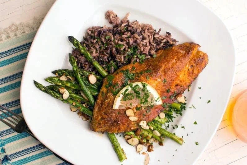 Crispy Pan-Fried Fish and Asparagus